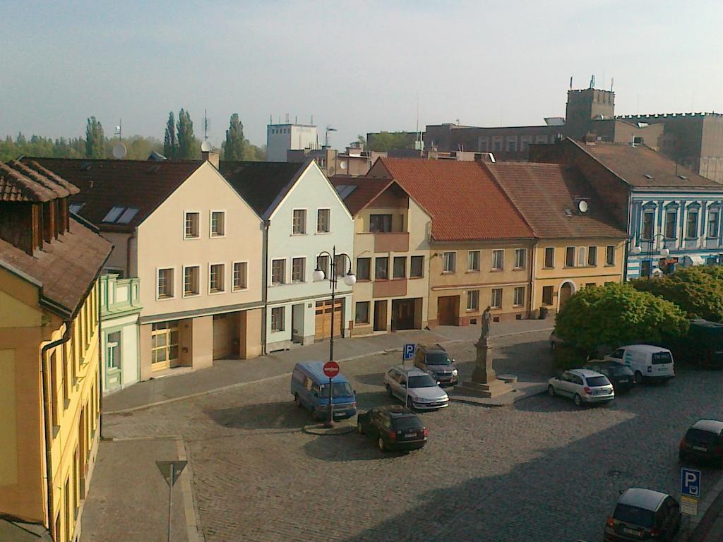 Hotel Mrazek Pardubice Room photo